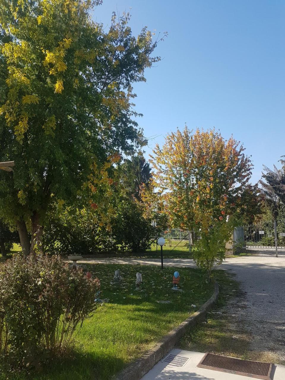 La Crota Hotel Asti Kültér fotó